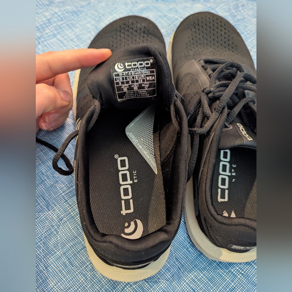 Topo Women's Size 8 - Picture 4 of 4